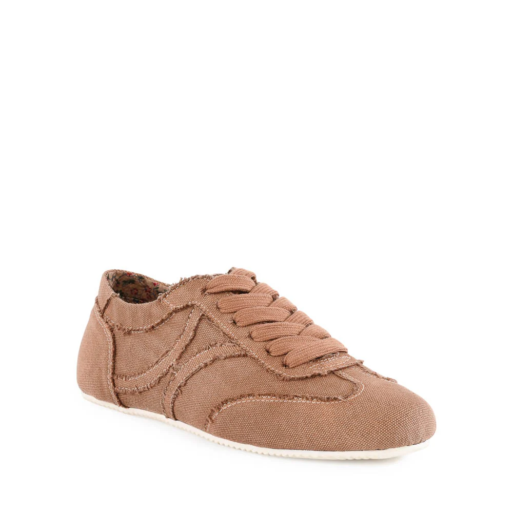 Winnie Sneaker - Image 15